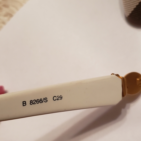 BURBERRY GLASSES❤️❤️❤️SOLD - Picture 5 of 8